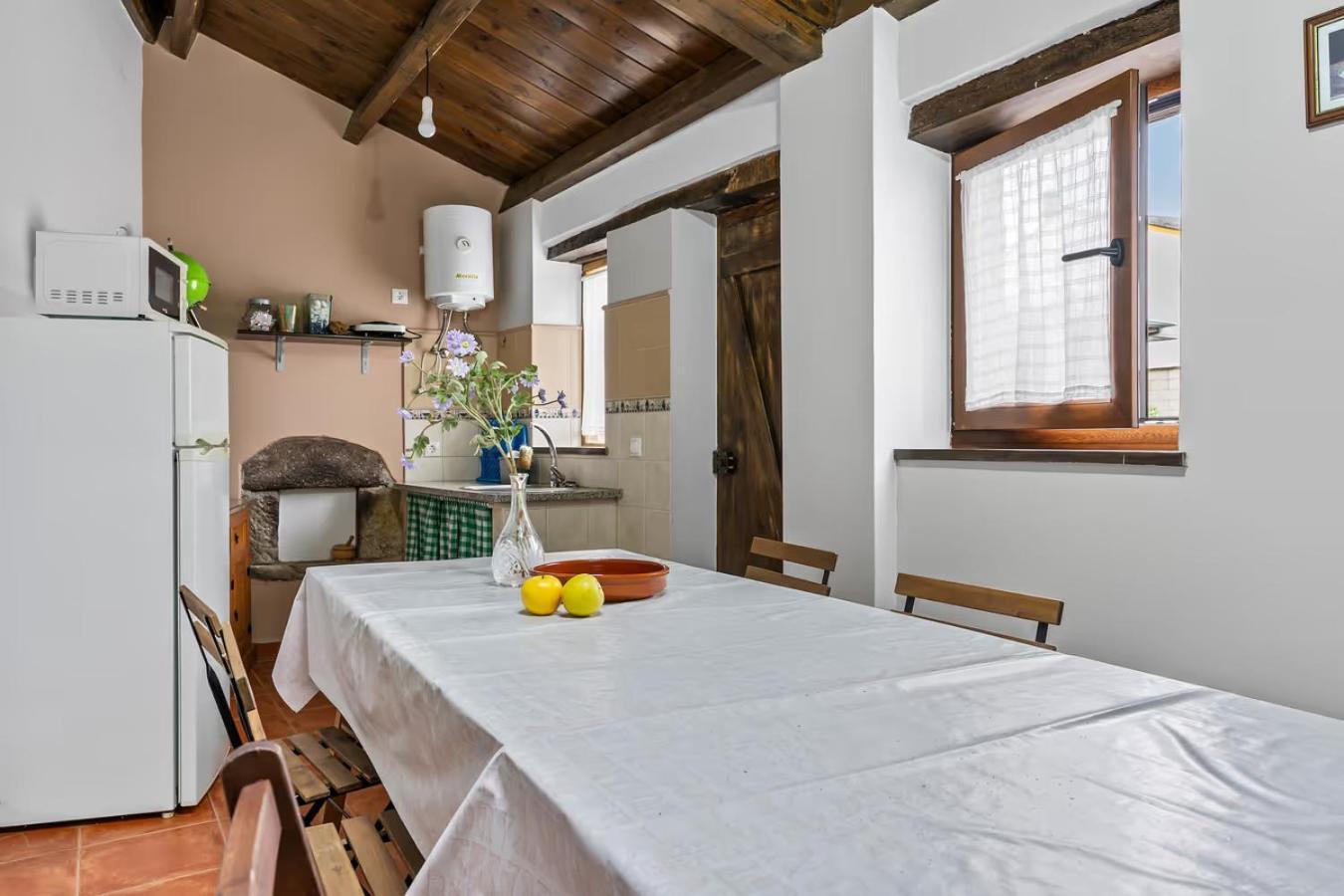 Apartamentos Turisticos As Cetareas Rinlo Εξωτερικό φωτογραφία
